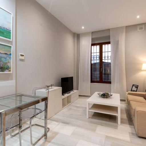 Coqueto Apartamento Para Descubrir Sevilla Exterior photo